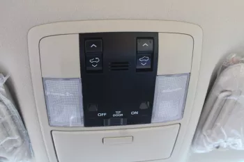 TOYOTA PRADO 2.7L VX 2023 4WD 5 DOORS