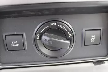 TOYOTA PRADO 2.7L VX 2023 4WD 5 DOORS