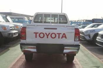TOYOTA HILUX 2.4L DIESEL 4WD 2023 WHITE BASIC OPTION
