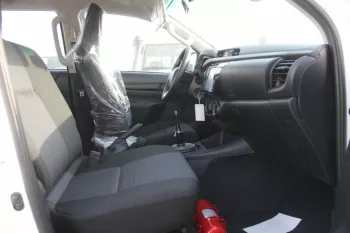 TOYOTA HILUX 2.4L DIESEL 4WD 2023 WHITE BASIC OPTION