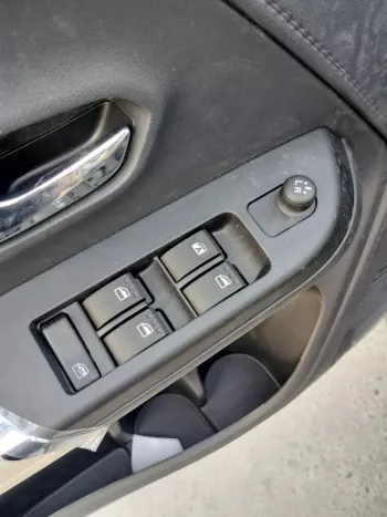 Toyota Rush 1.5L Petrol fwd 2023 bronze
