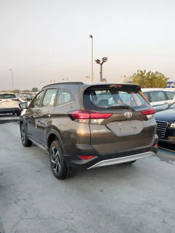 Toyota Rush 1.5L Petrol fwd 2023 bronze