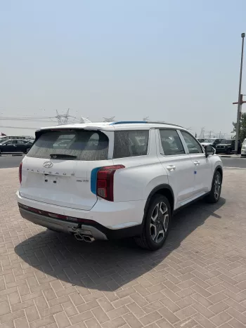 Hyundai Palisade 3.5 L 2023 model 4WD White colour
