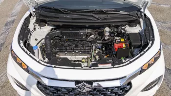 2024 SUZUKI FRONX GLX 1.5P AT – WHITE