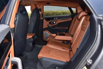 2023 LAMBORGHINI URUS S V8 4.0L AUTOMATIC WITH 666 HP
