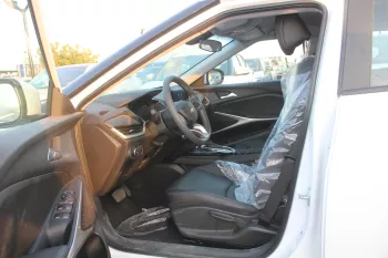 Chevrolet Menlo Full Electric 2023 Model Year White Color