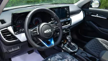 Kia Seltos 1.5L V4 2023 Model Year Silver Color