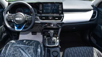 Kia Seltos 1.5L V4 2023 Model Year Silver Color