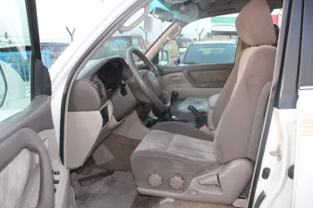 Toyota Land Cruiser 4.7L PETROL 2000 MODEL YEAR WHITE 
