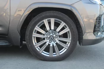 Lexus LX 600 VIP EDITION 4 SEATER 2022 MODEL YEAR