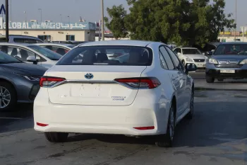 Toyota Corolla Hybrid 1.8L 2025 Model Year White Color