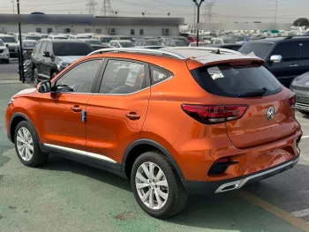 MG ZS STANDARD 2024 MODEL YEAR ORANGE COLOR