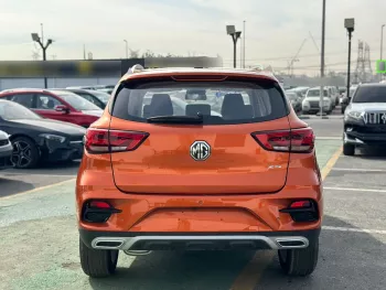 MG ZS STANDARD 2024 MODEL YEAR ORANGE COLOR