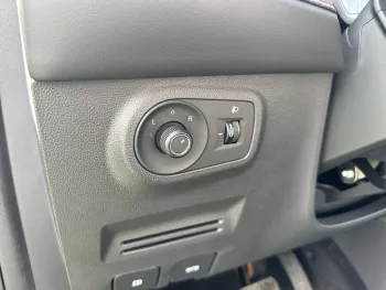 MG ZS STANDARD 2024 MODEL YEAR ORANGE COLOR
