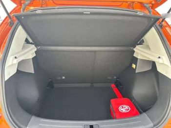 MG ZS STANDARD 2024 MODEL YEAR ORANGE COLOR