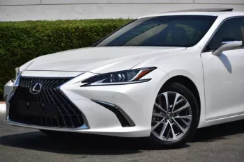 2023 MODEL LEXUS ES300 HYBRID PREMIER 2.5L WHITE COLOR AUTOMATIC