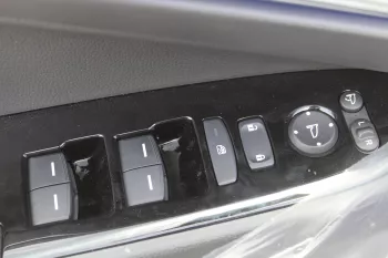 Honda E:NS1 Mid Option RWD 2023 Model Year White Color
