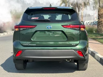 Toyota highlander GLE 2023 Model Year AWD 2.5L