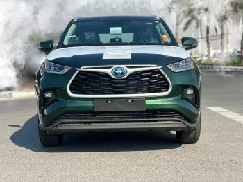 Toyota highlander GLE 2023 Model Year AWD 2.5L
