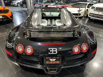 Bugatti Veyron GCC Specs Mint Condition 1 out of 10 Full Service History