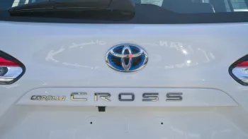 TOYOTA COROLLA CROSS 2.0L HYBRID 2023 MODEL YEAR 