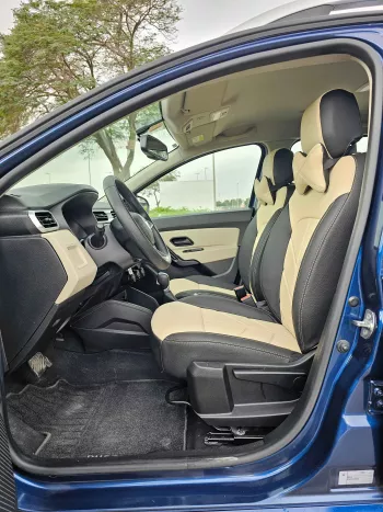 RENAULT DUSTER 2.0L V4 BLUE 2020 MODEL YEAR 