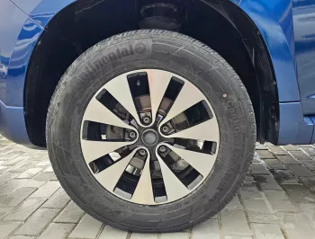 RENAULT DUSTER 2.0L V4 BLUE 2020 MODEL YEAR 
