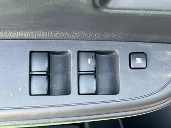 Mitsubishi L200 2.2-liter diesel 4WD 2023 Model Year