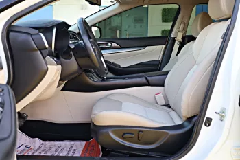 Nissan Maxima 2018 Model Year White Color