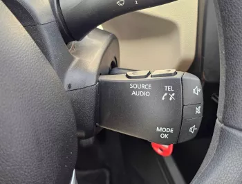  RENAULT DUSTER MID OPTION 2.0L V4 GOLDEN 2020 MODEL YEAR