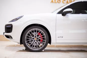 PORSCHE CAYENNE GTS 2022 MODEL YEAR WITH WARRANTY GCC SPECIFICATIONS