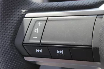 MITSUBISHI L200 2.4L PETROL 2024 MODEL YEAR BLACK