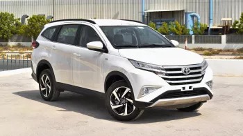 2023 Toyota Rush 1.5 G - White inside Black