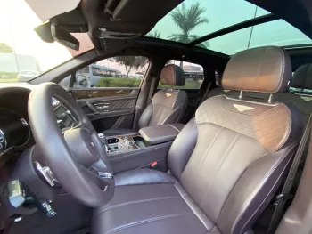 Bentley Bentayga 2017 Model Year