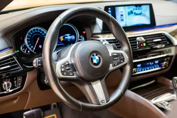 2018 BMW 540I M PACKAGE GCC SPECIFICATIONS