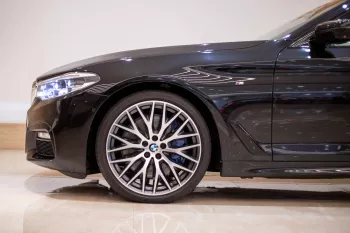 2018 BMW 540I M PACKAGE GCC SPECIFICATIONS