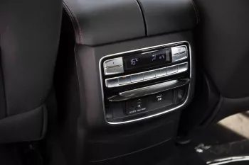2023 MG RX8 4x4 2.0 STANDARD - Silver inside Black