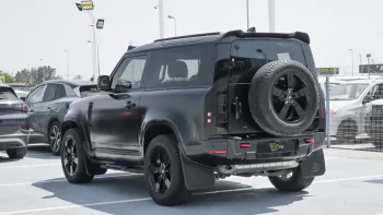 2023 LAND ROVER DEFENDER 90 SE 2.0L V4 BLACK COLOR