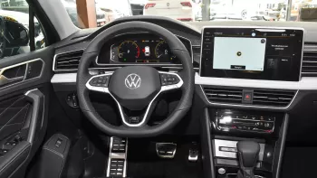 2023 VOLKSWAGEN TIGUAN R380 TSI 4MOTION 2.0L V4 BLACK COLOR EXPORT PRICE