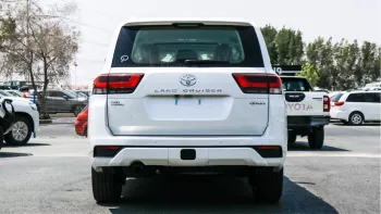 Toyota Land Cruiser 2025 LC300 Petrol White Color