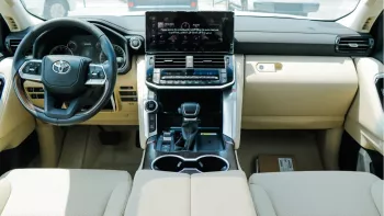 Toyota Land Cruiser 2025 LC300 Petrol White Color