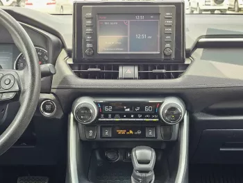 TOYOTA RAV4 XLE FULL OPTION V4 2.5L AWD 2019 MODEL YEAR
