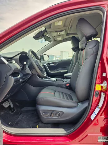 TOYOTA RAV4 XLE FULL OPTION V4 2.5L AWD 2019 MODEL YEAR