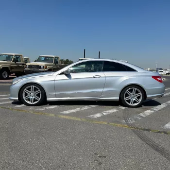 2009 MERCEDES-BENZ E CLASS E550 COUPE SILVER 5.5 L