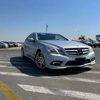 2009 MERCEDES-BENZ E CLASS E550 COUPE SILVER 5.5 L