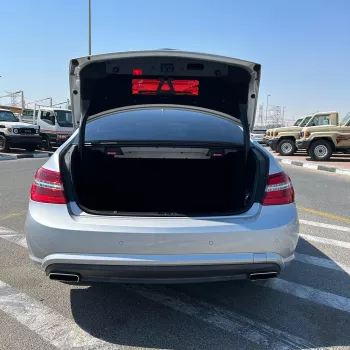 2009 MERCEDES-BENZ E CLASS E550 COUPE SILVER 5.5 L