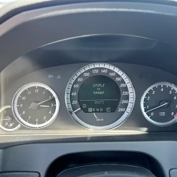 2009 MERCEDES-BENZ E CLASS E550 COUPE SILVER 5.5 L