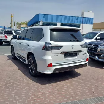 Lexus LX570 5.7L PETROL BLACK EDITION 2021 MODEL YEAR