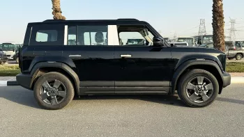 ICAR EQ3 FULL ELECTRIC WITH PENORAMIC SUNROOF 2024 MODEL YEAR