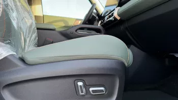 ICAR EQ3 FULL ELECTRIC WITH PENORAMIC SUNROOF 2024 MODEL YEAR